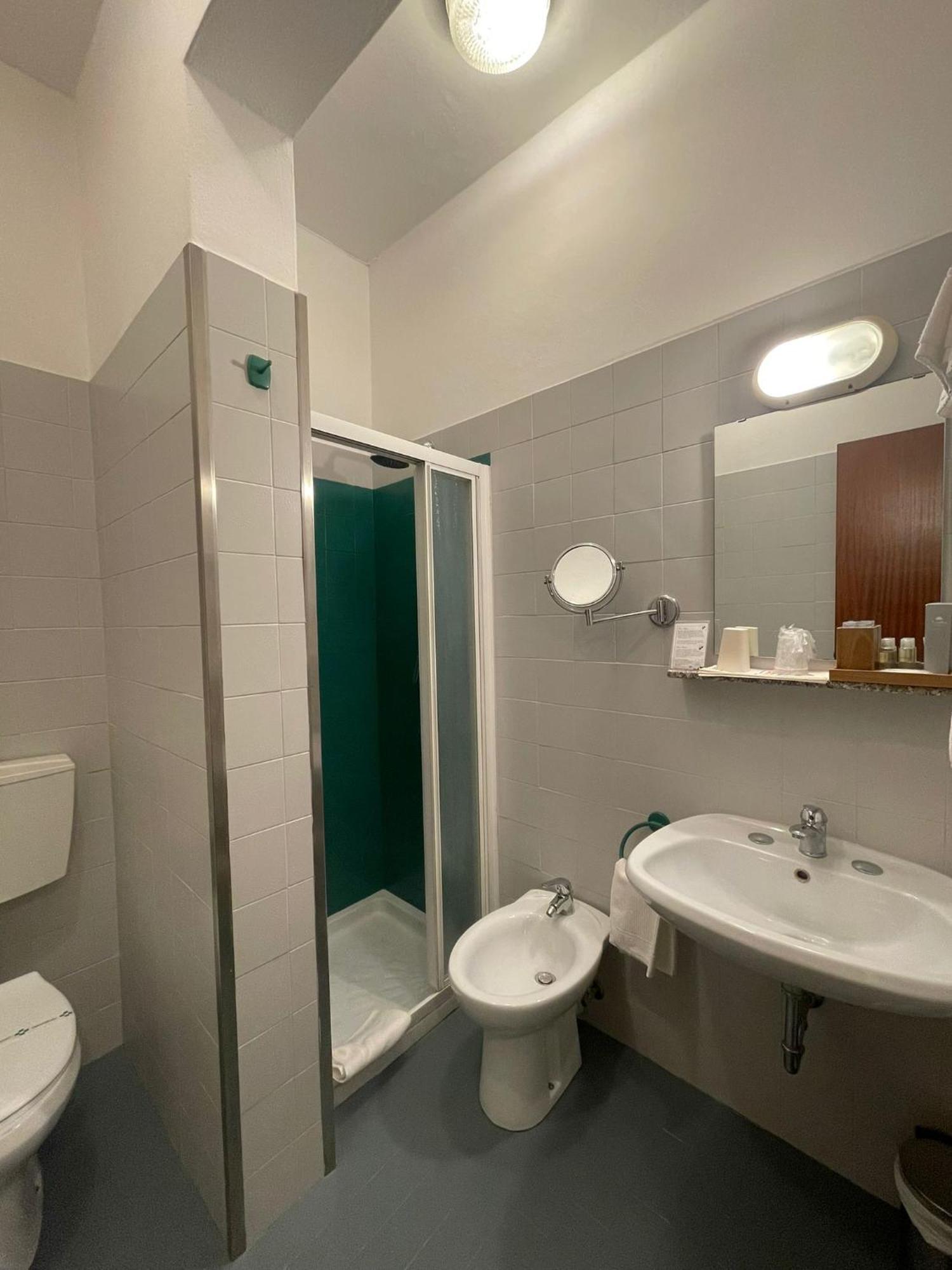 Hotel La Bussola Cittiglio Kültér fotó