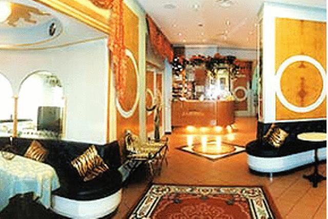 Hotel La Bussola Cittiglio Kültér fotó
