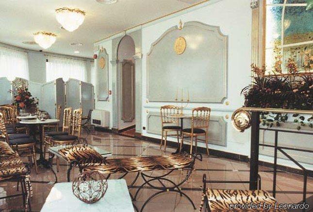 Hotel La Bussola Cittiglio Kültér fotó